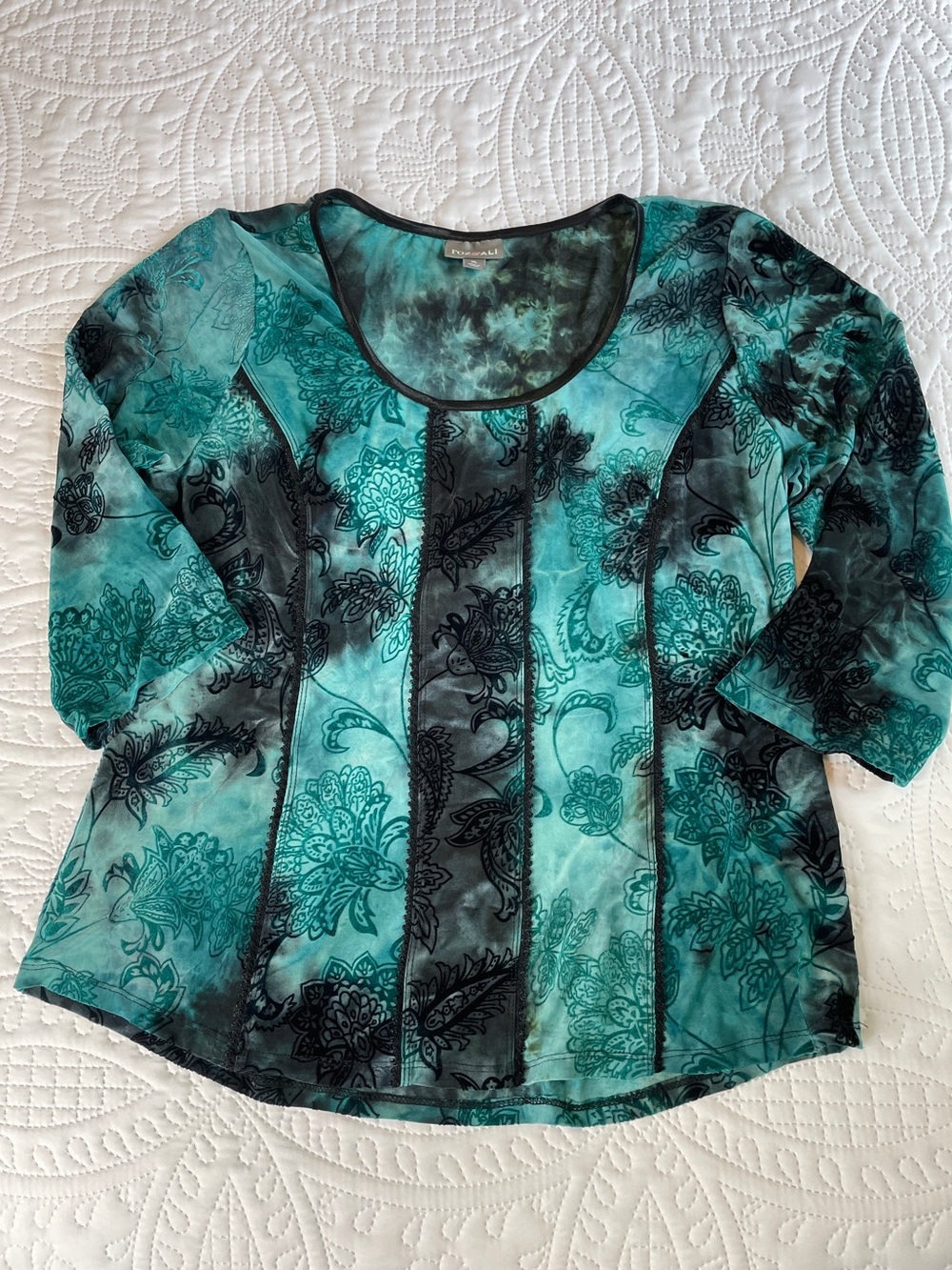 Rod & Ali Teal & Black Floral Velvet-Print Scoop Neck Top - Picture 3 of 15